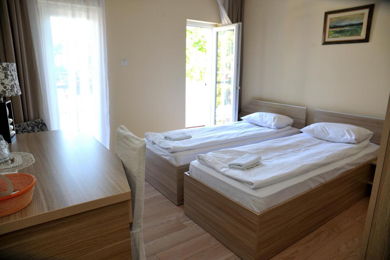 Villa Via Bečej Esterno foto