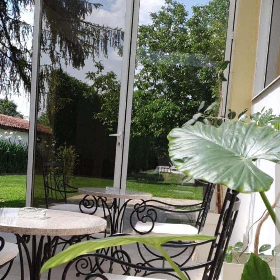 Villa Via Bečej Esterno foto