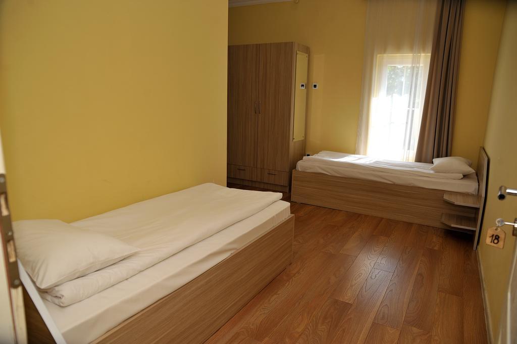 Villa Via Bečej Esterno foto